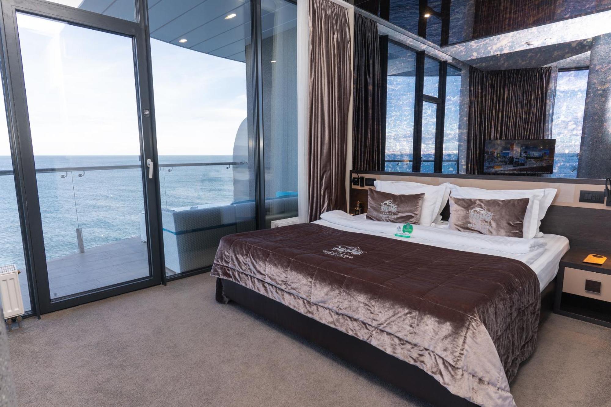 Nemo Hotel Resort & Spa Odessa Phòng bức ảnh Suite