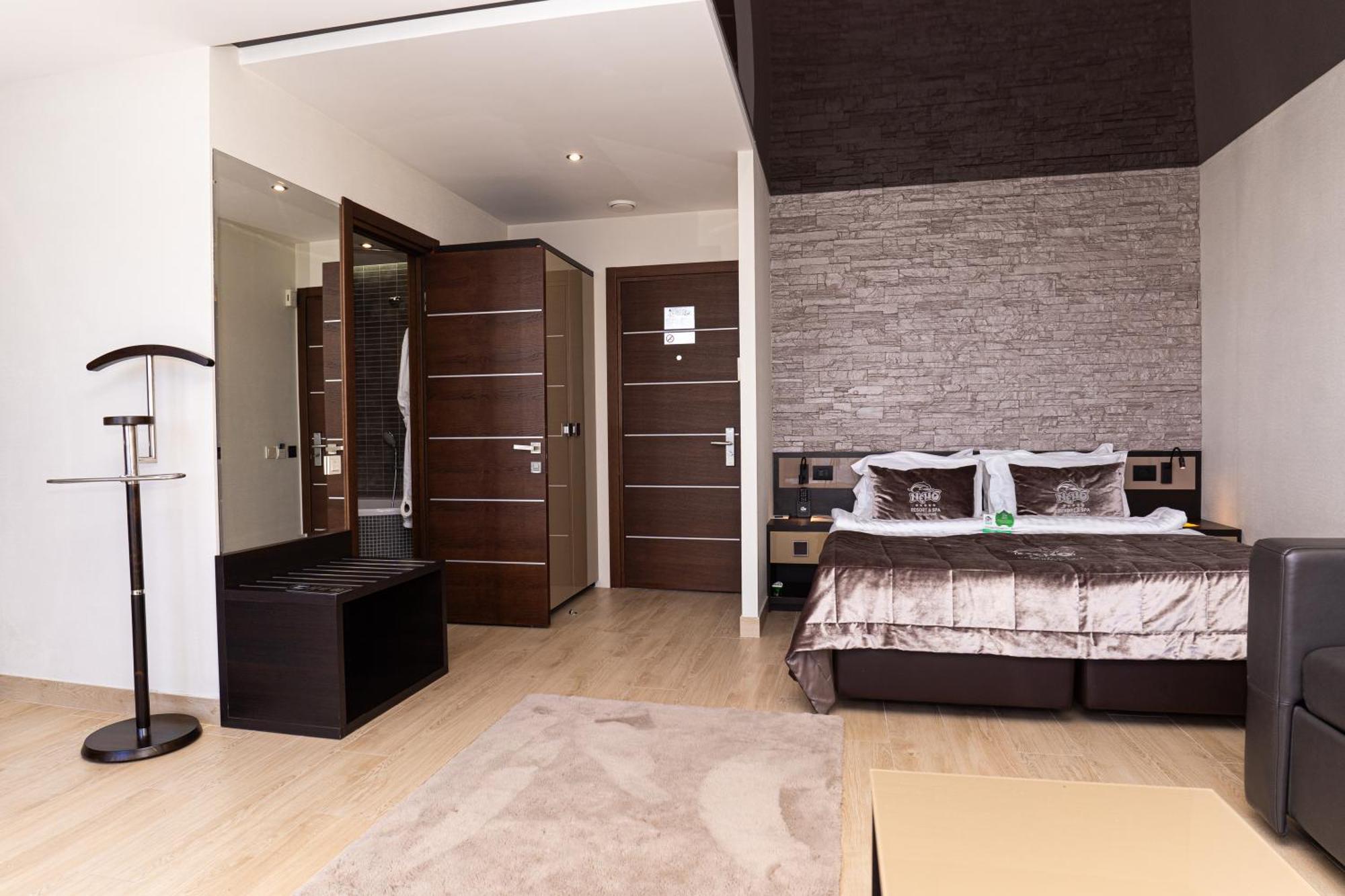 Nemo Hotel Resort & Spa Odessa Ngoại thất bức ảnh A room at the hotel