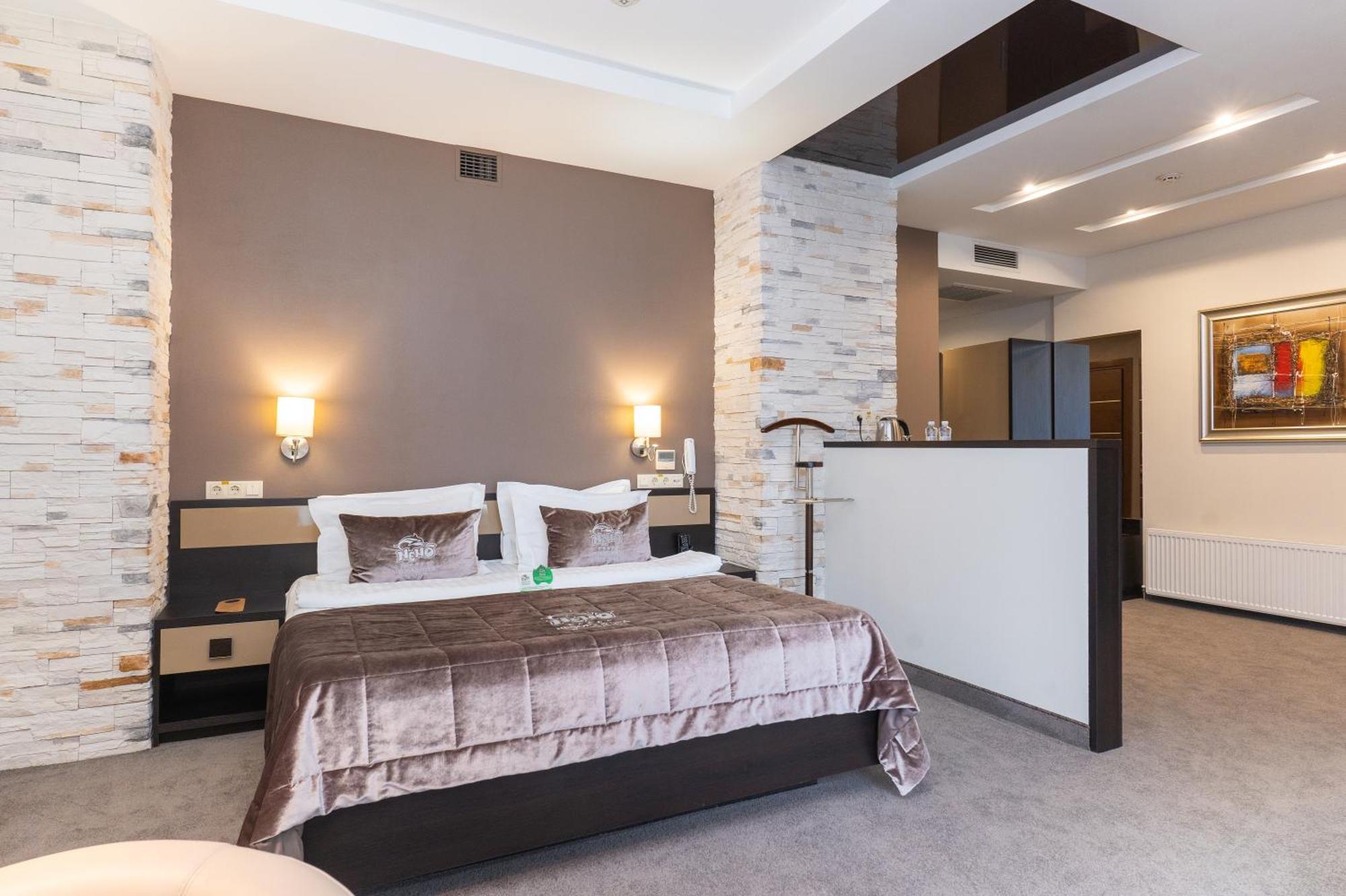 Nemo Hotel Resort & Spa Odessa Phòng bức ảnh Suite